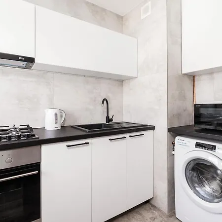 Stylish Near Wroclavia For 4 Guests By Renters Apartamento Breslavia